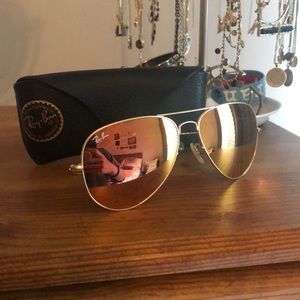 Mirrored Raybans - Aviators